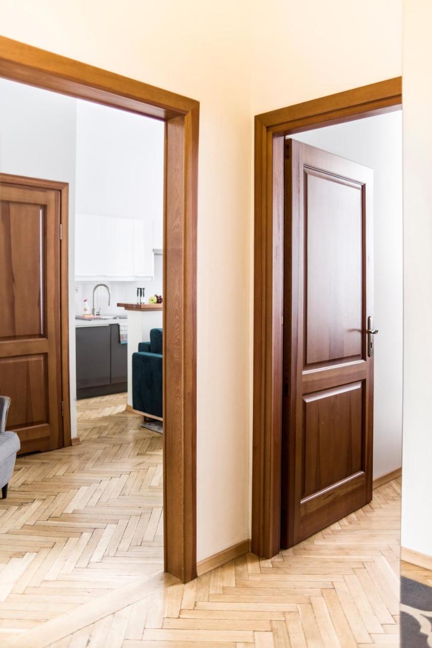 Apartamento Apartament Chmielna 5 Varsovia Exterior foto